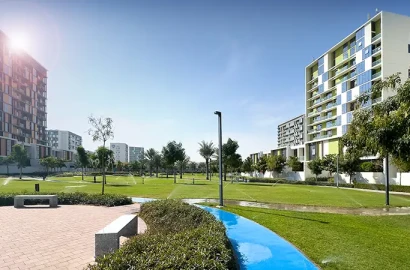 Beachfront Gates at Expo City