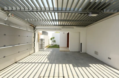 Mirdiff Villas