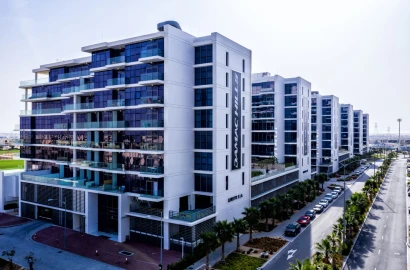 Damac Hills - Golf Town